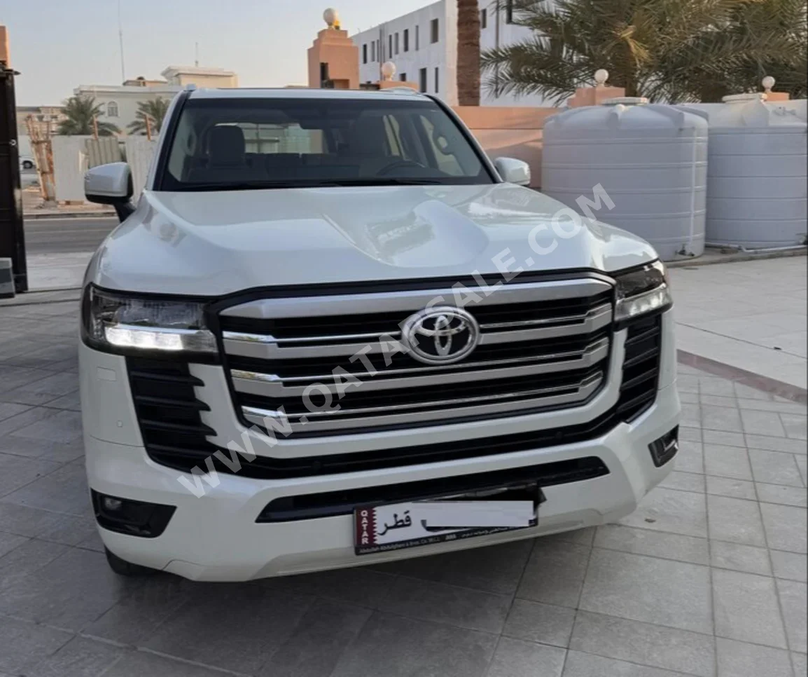 Toyota  Land Cruiser  GXR Twin Turbo  2023  Automatic  47,500 Km  6 Cylinder  Four Wheel Drive (4WD)  SUV  Pearl  With Warranty