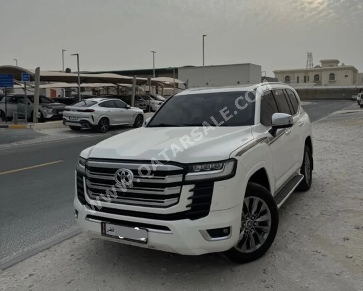 Toyota  Land Cruiser  VX Twin Turbo  2022  Automatic  95,000 Km  6 Cylinder  Four Wheel Drive (4WD)  SUV  White