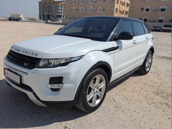 Land Rover  Evoque  Dynamic  2015  Automatic  178,000 Km  4 Cylinder  Four Wheel Drive (4WD)  SUV  White