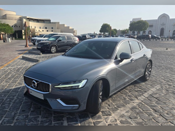 Volvo  S  60 Turbo  2022  Automatic  45,500 Km  4 Cylinder  Front Wheel Drive (FWD)  Sedan  Blue  With Warranty