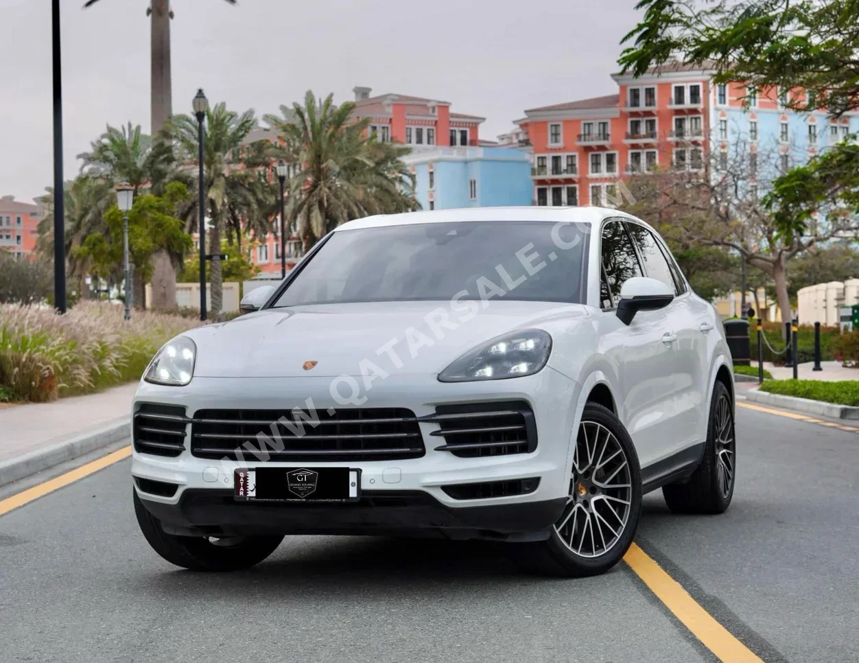 Porsche  Cayenne  2020  Automatic  49,000 Km  6 Cylinder  Four Wheel Drive (4WD)  SUV  White  With Warranty