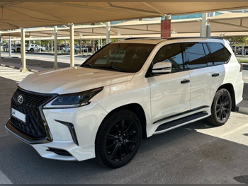 Lexus  LX  570 S Black Edition  2019  Automatic  69,500 Km  8 Cylinder  Four Wheel Drive (4WD)  SUV  White