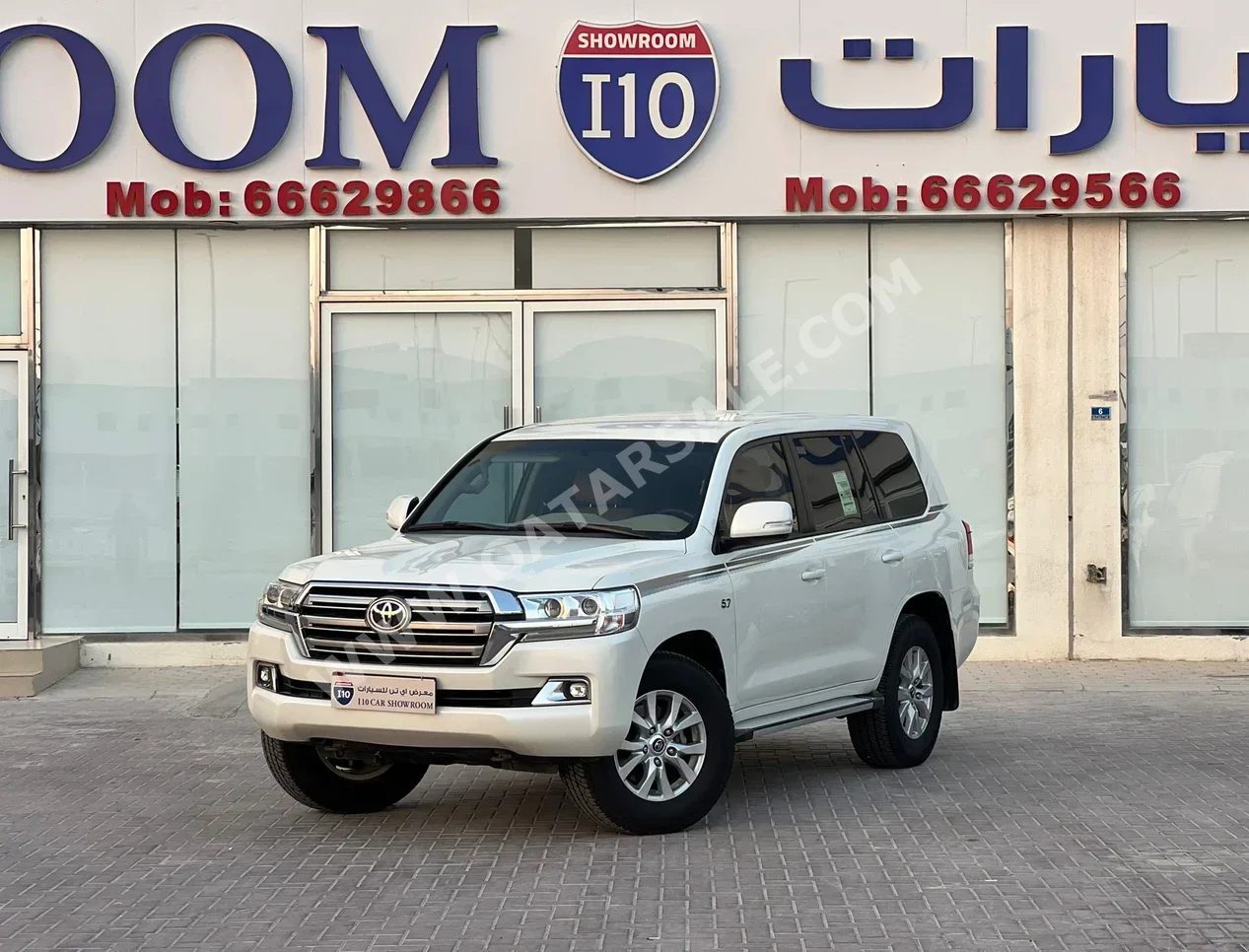 Toyota  Land Cruiser  GXR  2021  Automatic  123,000 Km  6 Cylinder  Four Wheel Drive (4WD)  SUV  White