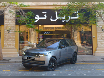 لاند روفر  رنج روفر  فوج اتش اس اي  2023  اوتوماتيك  39,700 كم  8 سلندر  دفع رباعي  اس يو في  رمادي  تحت الضمان