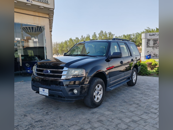 Ford  Expedition  2016  Automatic  140,000 Km  8 Cylinder  Four Wheel Drive (4WD)  SUV  Black