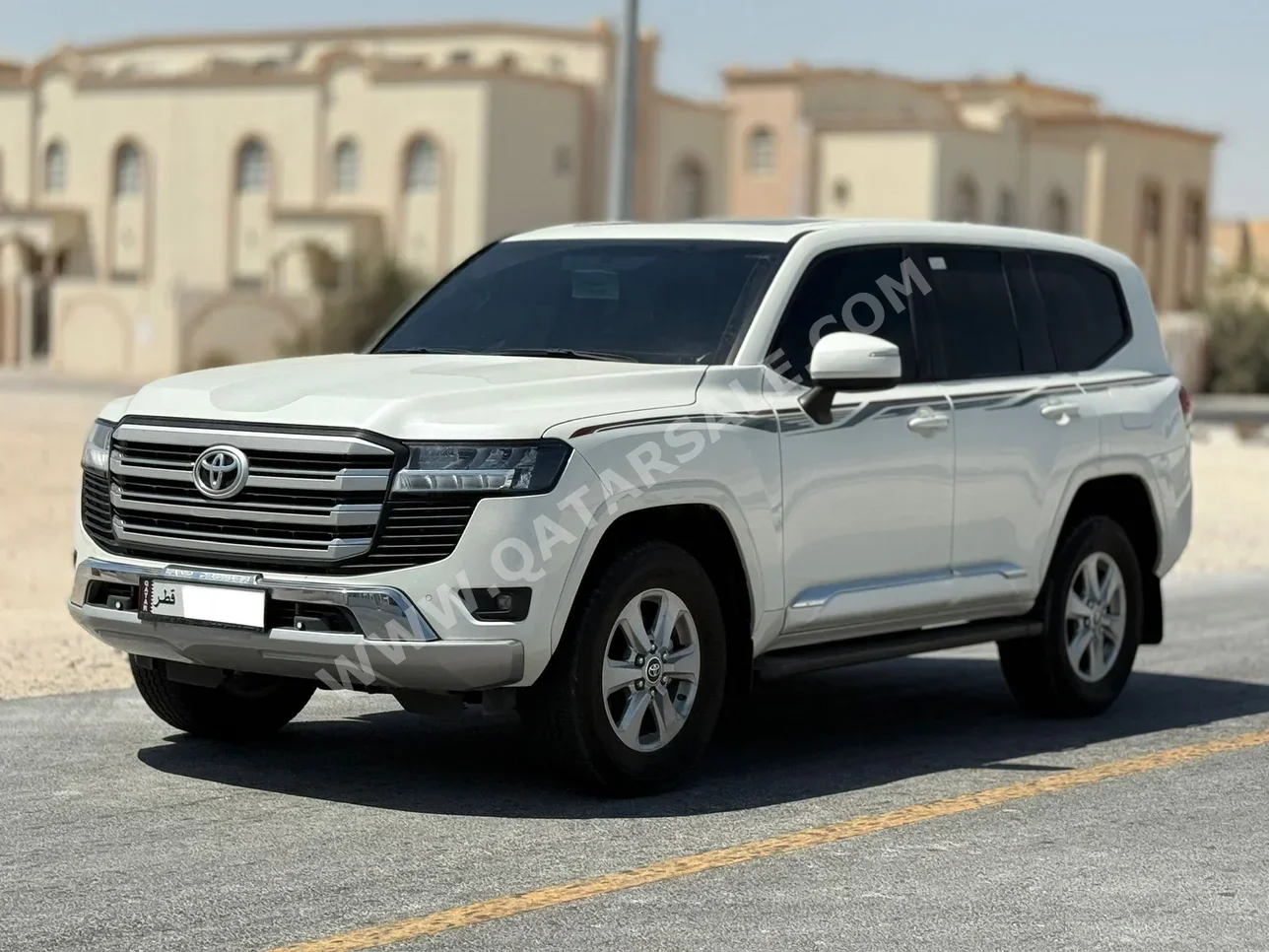 Toyota  Land Cruiser  GXR  2024  Automatic  43,000 Km  6 Cylinder  Four Wheel Drive (4WD)  SUV  White  With Warranty