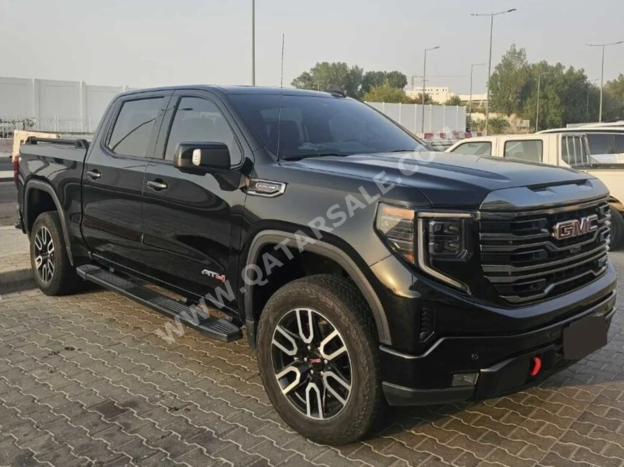 GMC  Sierra  AT4 Carbon Pro  2023  Automatic  57,000 Km  8 Cylinder  Four Wheel Drive (4WD)  Pick Up  Black  With Warranty