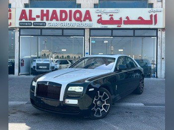 رولز - رويس  غوست  2013  اوتوماتيك  117,000 كم  12 سلندر  دفع كلي مستمر  سيدان  أبيض و أسود