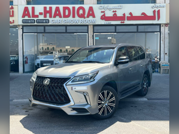 لكزس  ال اكس  570 اس  2019  اوتوماتيك  200,000 كم  8 سلندر  دفع رباعي  اس يو في  سونيك تايتينيم