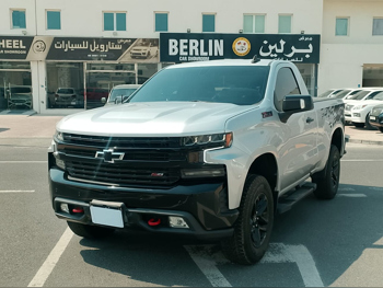 شفروليه  سلفرادو  ال تي  2021  اوتوماتيك  73,000 كم  8 سلندر  دفع رباعي  بيكب  فضي