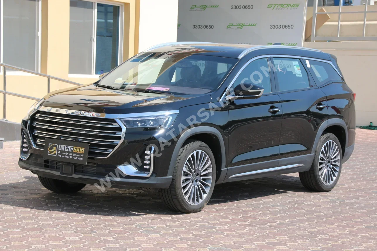Jetour  X90  Plus  2024  Automatic  3,300 Km  4 Cylinder  Four Wheel Drive (4WD)  SUV  Black  With Warranty