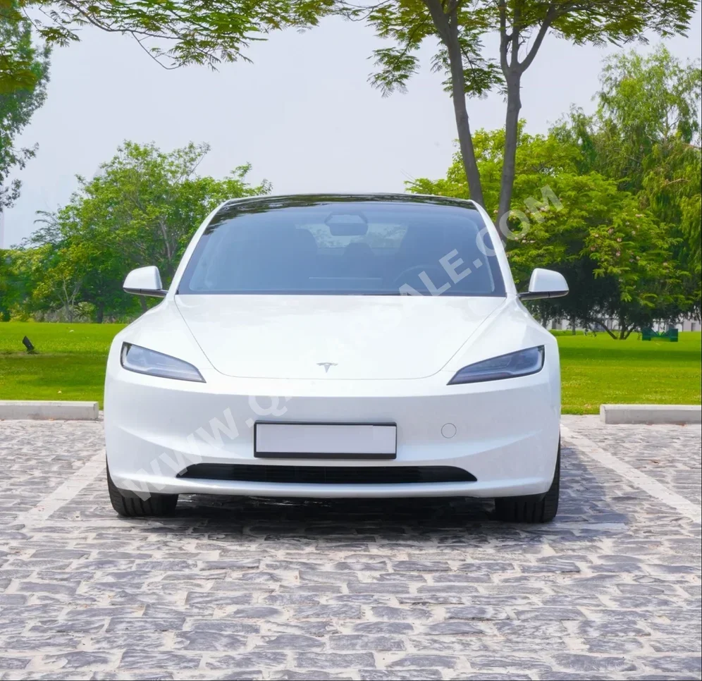 Tesla  Model 3  Long Range  2025  Automatic  6,500 Km  0 Cylinder  All Wheel Drive (AWD)  Sedan  White  With Warranty