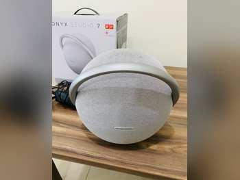 Speakers 1  Gray  2021  China  Bluetooth  Multi-Link  Water Resistant