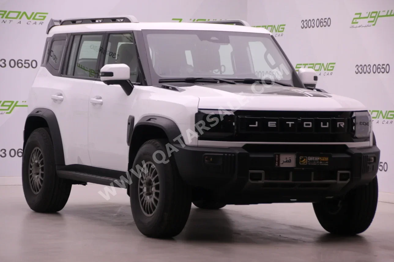 Jetour  T2  2025  Automatic  12,000 Km  4 Cylinder  Four Wheel Drive (4WD)  SUV  White  With Warranty