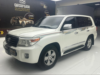 Toyota  Land Cruiser  GXR  2012  Automatic  530,000 Km  8 Cylinder  Four Wheel Drive (4WD)  SUV  Pearl