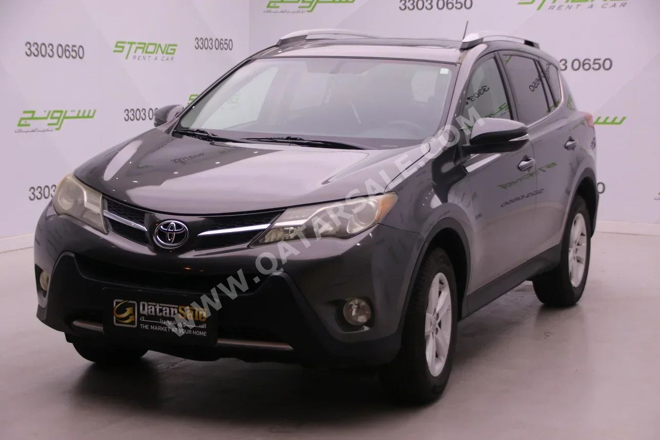 Toyota  Rav 4  2013  Automatic  138,000 Km  4 Cylinder  Front Wheel Drive (FWD)  SUV  Gray