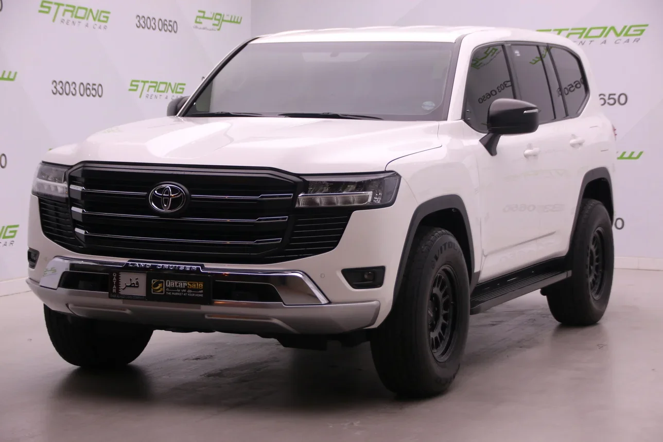 Toyota  Land Cruiser  GX  2023  Automatic  52,000 Km  6 Cylinder  Four Wheel Drive (4WD)  SUV  White  With Warranty