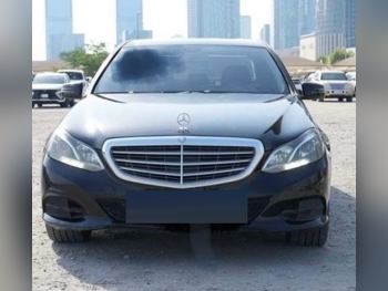 Mercedes-Benz  E-Class  200  2014  Automatic  225,000 Km  4 Cylinder  Front Wheel Drive (FWD)  Sedan  Black
