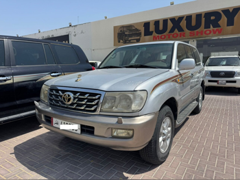 تويوتا  لاند كروزر  جي اكس ار  2007  اوتوماتيك  258,000 كم  6 سلندر  دفع رباعي  اس يو في  فضي