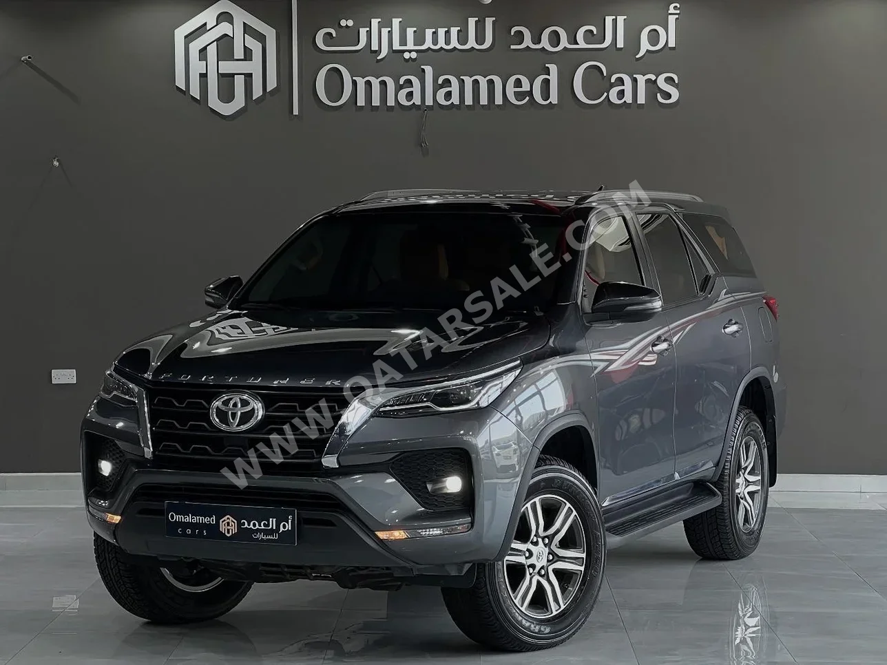 تويوتا  فورشنر  2022  اوتوماتيك  71,700 كم  4 سلندر  دفع رباعي  اس يو في  رمادي  تحت الضمان