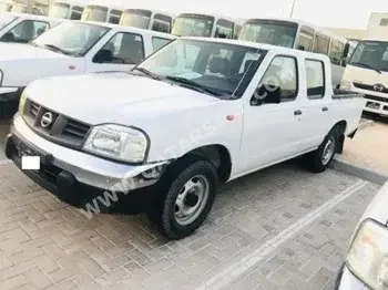 Nissan  Pickup  2016  Manual  225,000 Km  4 Cylinder  Rear Wheel Drive (RWD)  Pick Up  White  With Warranty