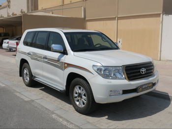 Toyota  Land Cruiser  GXR  2008  Automatic  305,000 Km  8 Cylinder  Four Wheel Drive (4WD)  SUV  White