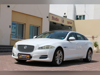 Jaguar XJ 2012 Automatic 100,000 Km 6 Cylinder Rear Wheel Drive (RWD) Sedan White