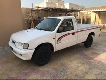 Isuzu  Pickup  1997  Manual  208,333 Km  4 Cylinder  Four Wheel Drive (4WD)  Pick Up  White