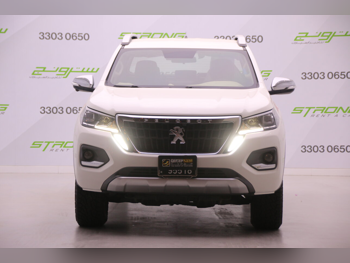 Peugeot  Landtrek  2023  Automatic  13,000 Km  4 Cylinder  Four Wheel Drive (4WD)  Pick Up  White  With Warranty