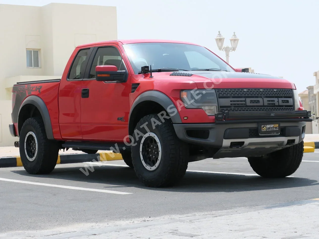 Ford  Raptor  SVT  2013  Automatic  89,000 Km  8 Cylinder  Four Wheel Drive (4WD)  Pick Up  Red