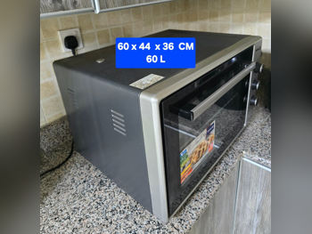 Bompani /  Single Oven /  Electric  Black Stainless  Turkey  Timer