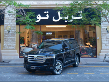 تويوتا  لاند كروزر  جي اكس ار توين توربو  2024  اوتوماتيك  60,000 كم  6 سلندر  دفع رباعي  اس يو في  أسود  تحت الضمان