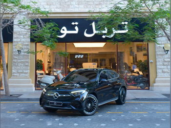 مرسيدس - بنز  جي ال سي  200  2025  اوتوماتيك  32,000 كم  4 سلندر  دفع رباعي  اس يو في  أسود  تحت الضمان