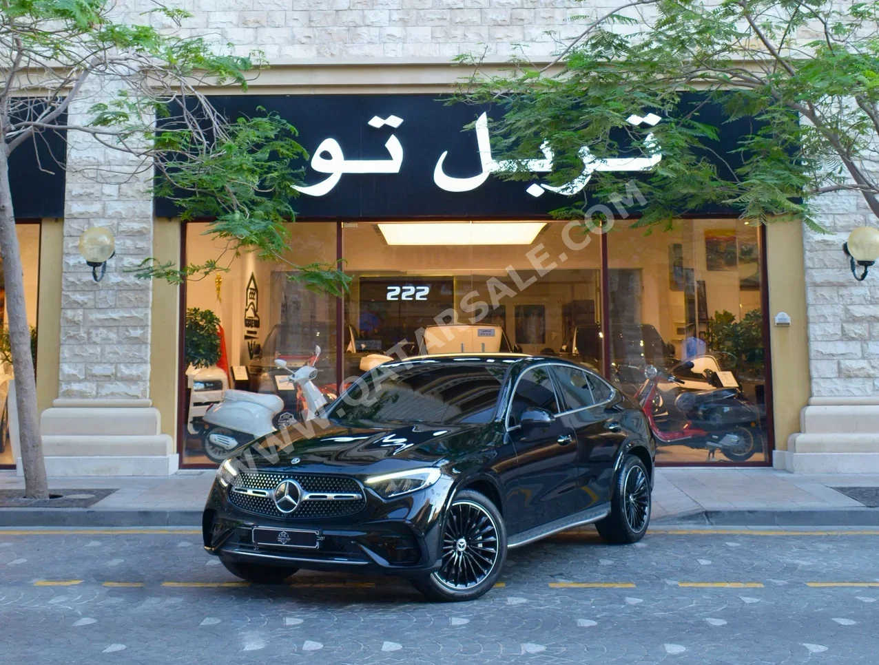 مرسيدس - بنز  جي ال سي  200  2025  اوتوماتيك  32,000 كم  4 سلندر  دفع رباعي  اس يو في  أسود  تحت الضمان