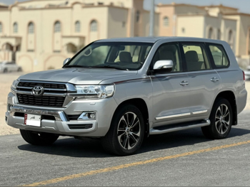 Toyota  Land Cruiser  GXR  2021  Automatic  186,000 Km  8 Cylinder  Four Wheel Drive (4WD)  SUV  Silver