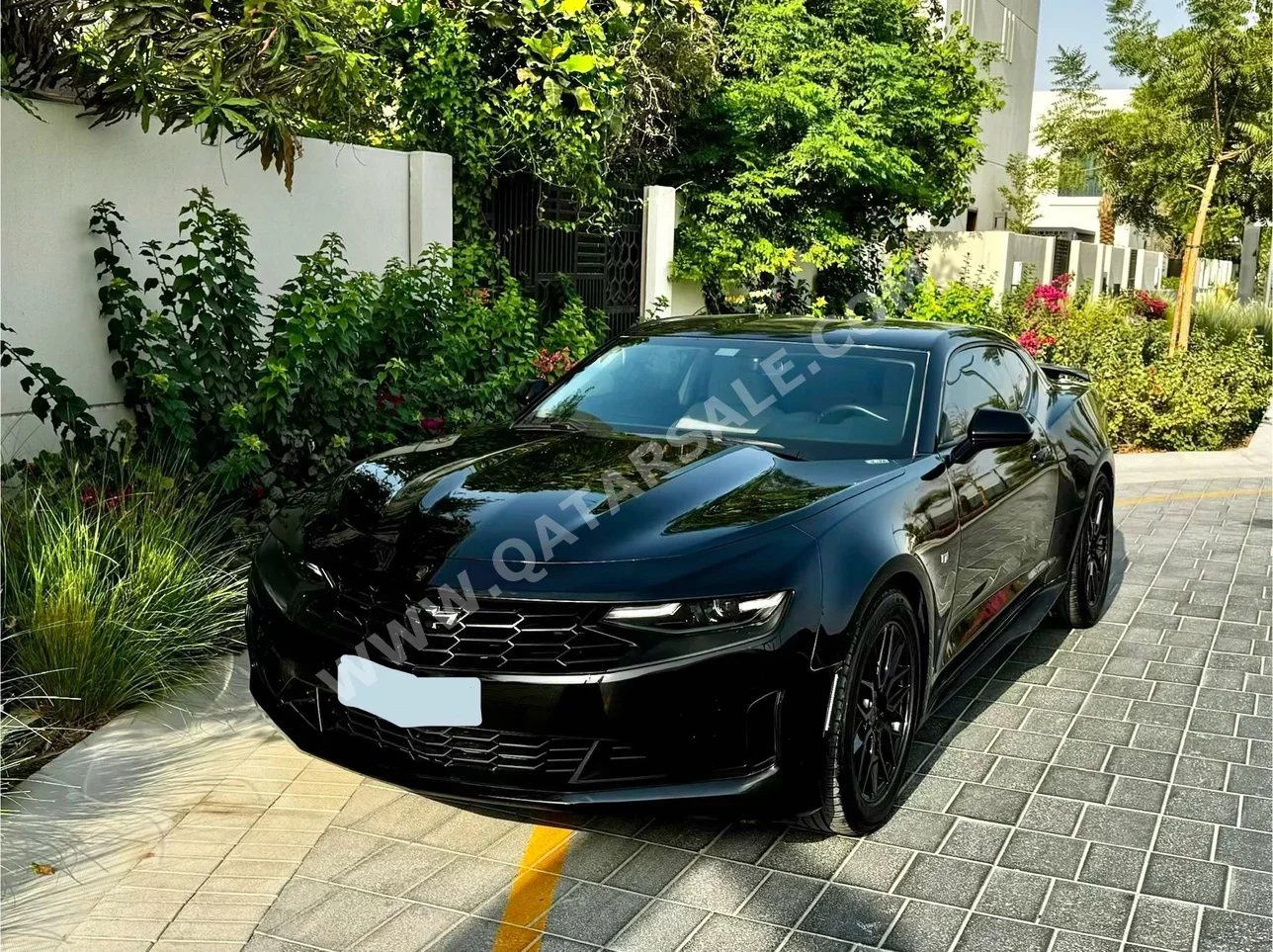 Chevrolet  Camaro  1 LT  2023  Automatic  39,000 Km  6 Cylinder  Rear Wheel Drive (RWD)  Coupe / Sport  Black