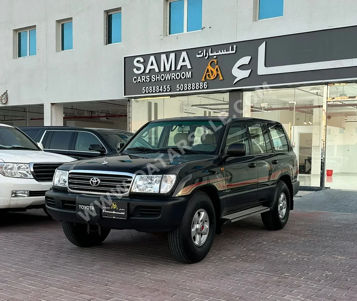 Toyota  Land Cruiser  GX  2004  Manual  120,000 Km  6 Cylinder  Four Wheel Drive (4WD)  SUV  Black