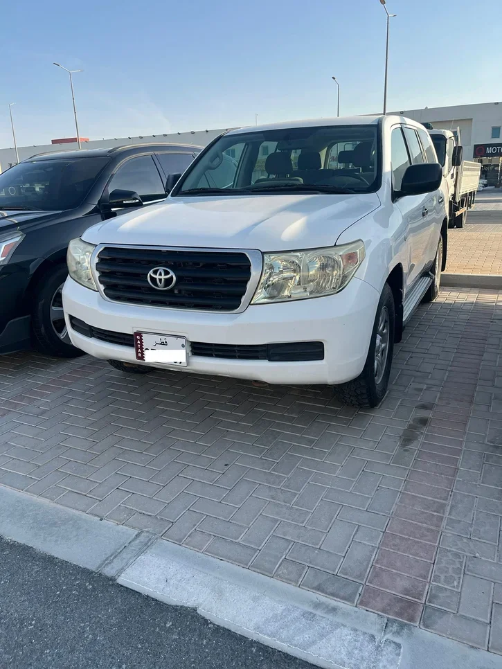 Toyota  Land Cruiser  G  2008  Manual  157,000 Km  6 Cylinder  Four Wheel Drive (4WD)  SUV  White