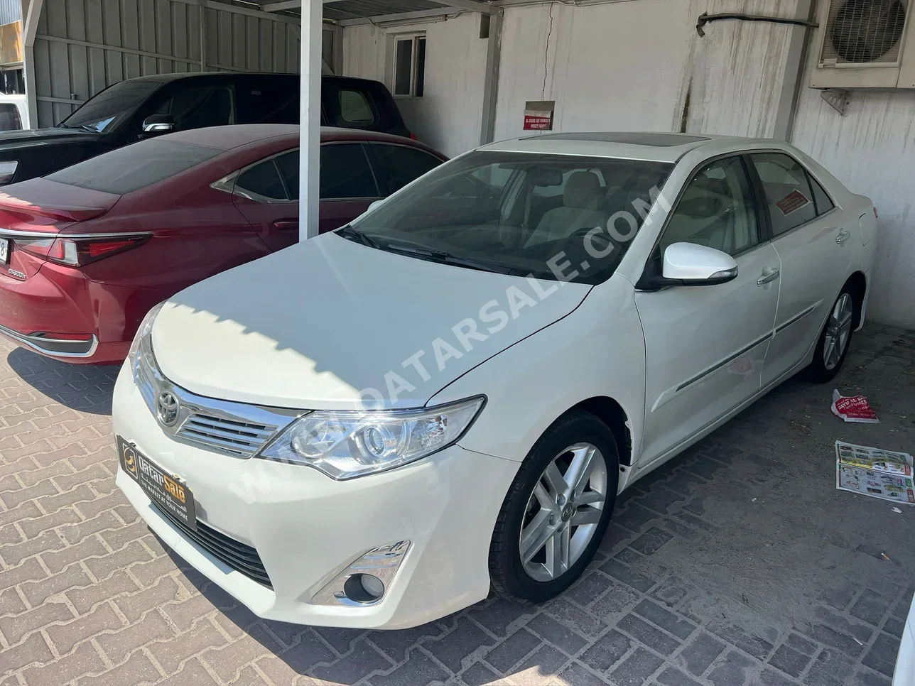 Toyota  Camry  2013  Automatic  330,000 Km  4 Cylinder  Front Wheel Drive (FWD)  Sedan  White