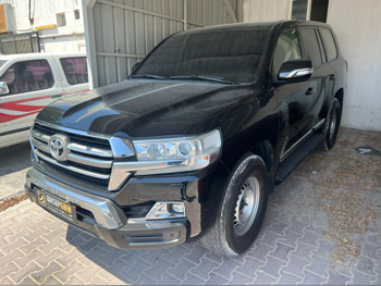 Toyota  Land Cruiser  G  2020  Automatic  78,000 Km  6 Cylinder  Four Wheel Drive (4WD)  SUV  Black