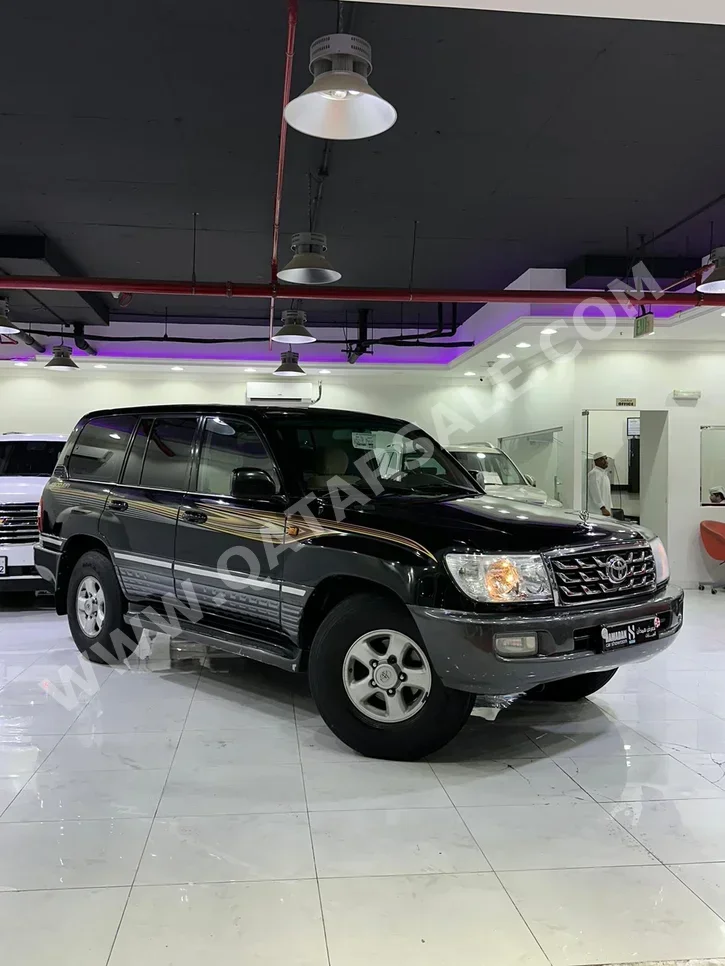 تويوتا  لاند كروزر  جي اكس ار  2007  عادي  447,000 كم  6 سلندر  دفع رباعي  اس يو في  أسود