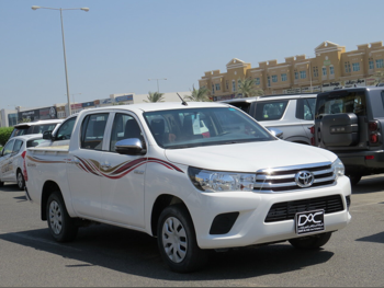 Toyota  Hilux  2021  Manual  124,000 Km  4 Cylinder  Rear Wheel Drive (RWD)  Pick Up  White