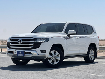 Toyota  Land Cruiser  GXR  2022  Automatic  48,000 Km  6 Cylinder  Four Wheel Drive (4WD)  SUV  White  With Warranty