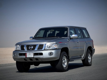Nissan  Patrol  Safari  2022  Manual  36,000 Km  6 Cylinder  Four Wheel Drive (4WD)  SUV  Silver