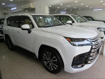 Lexus  LX  600 Luxury  2025  Automatic  0 Km  6 Cylinder  Four Wheel Drive (4WD)  SUV  White  With Warranty