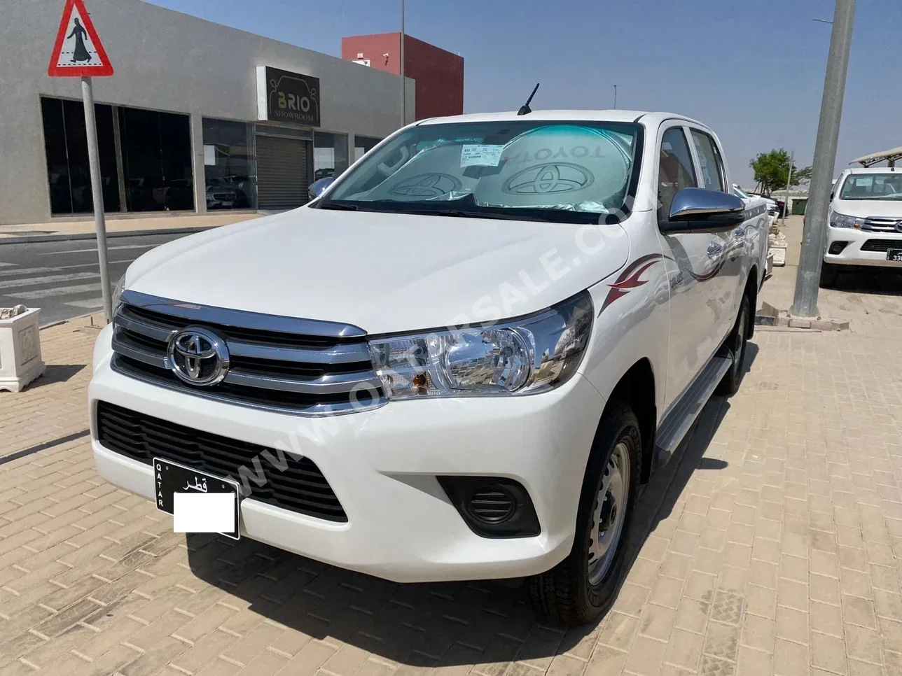 Toyota  Hilux  2025  Automatic  0 Km  4 Cylinder  Four Wheel Drive (4WD)  Pick Up  White  With Warranty