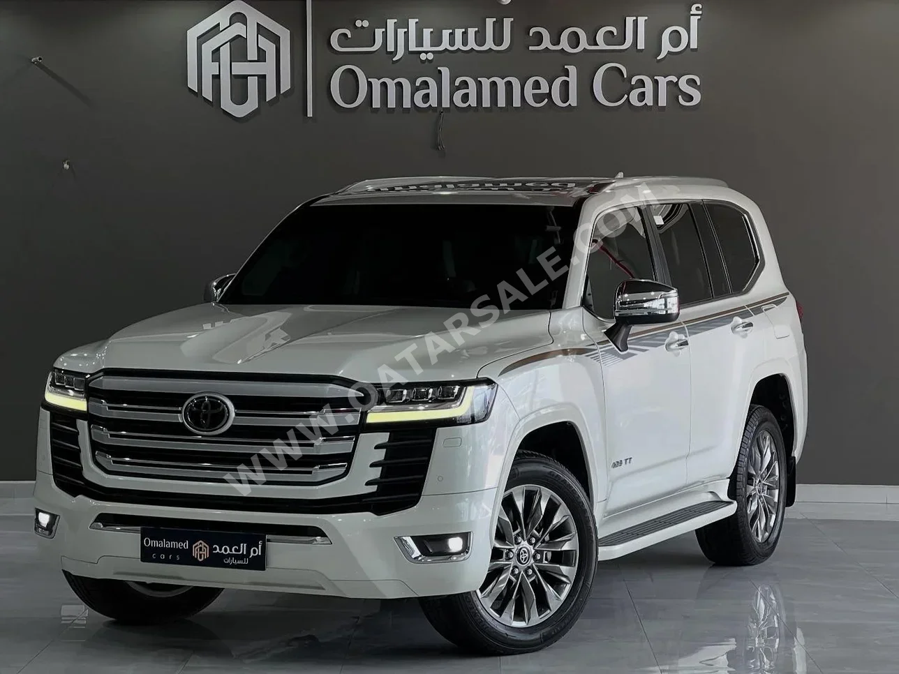 Toyota  Land Cruiser  VXR Twin Turbo  2023  Automatic  52,700 Km  6 Cylinder  Four Wheel Drive (4WD)  SUV  White  With Warranty
