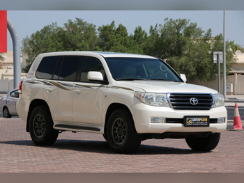 تويوتا  لاند كروزر  جي اكس  2011  اوتوماتيك  406,000 كم  6 سلندر  دفع رباعي  اس يو في  أبيض لؤلؤي