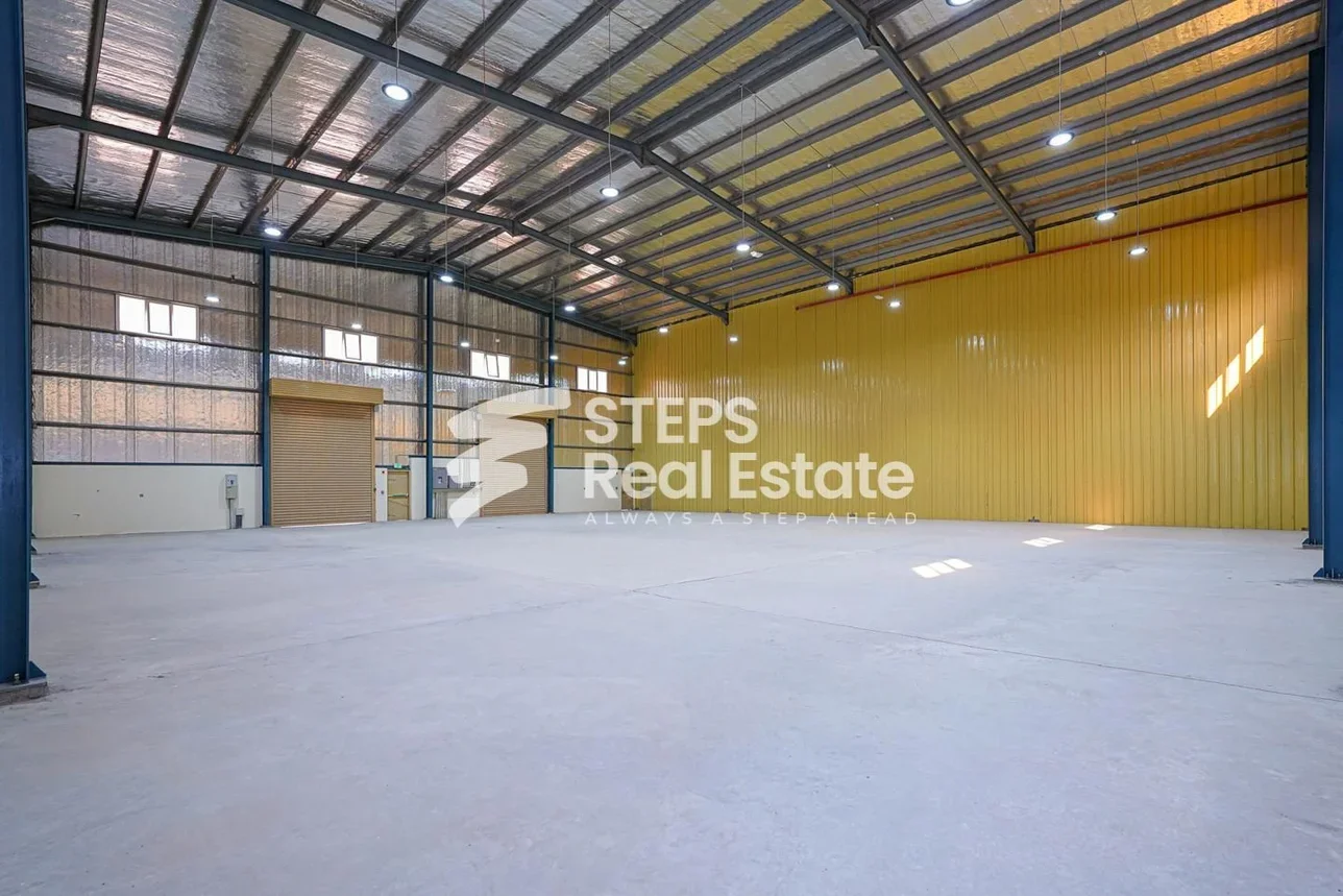 Warehouses & Stores - Al Wakrah  - Barkit Al Awamer  -Area Size: 2000 Square Meter