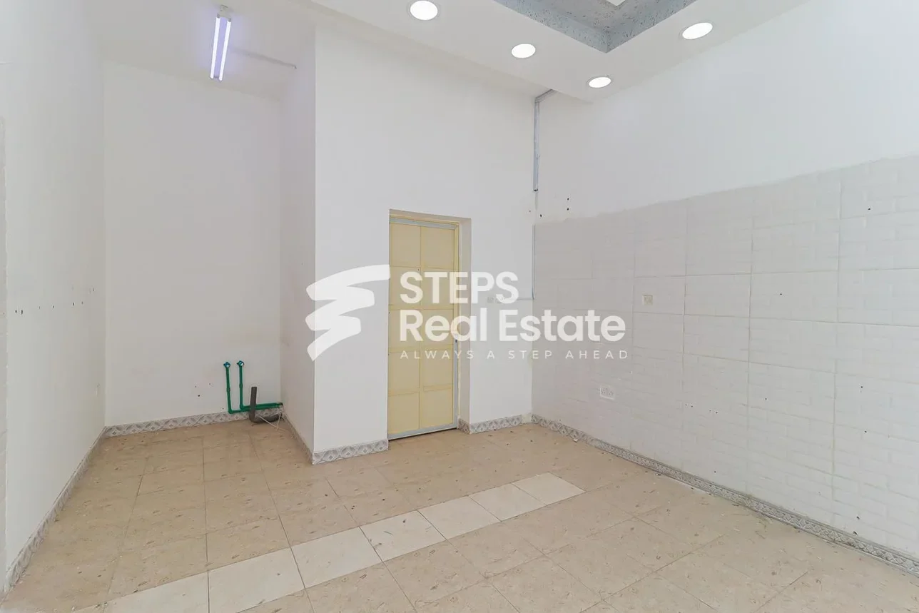 Commercial Shops - Not Furnished  - Al Shahaniya  For Rent  - Al Shahaniya